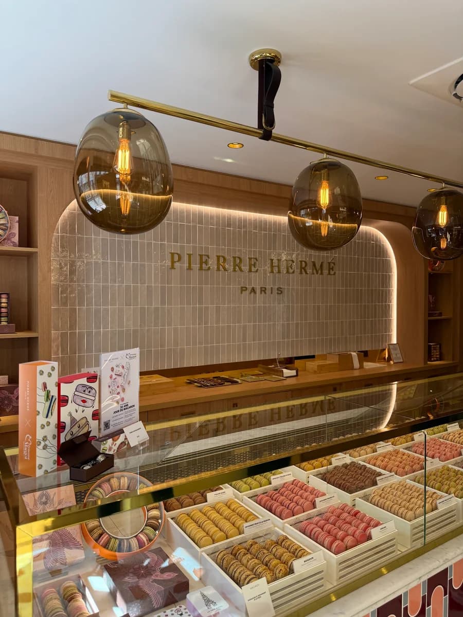 Pierre Hermé Paris Commerce