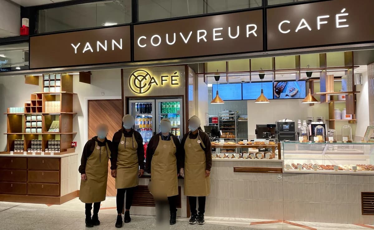 Yann Couvreur Café Gare Montparnasse